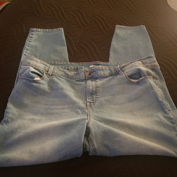 Old Navy Denim - Old Navy Super Skinny Jeans 24 Plus Women's